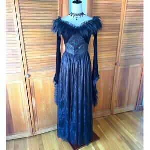 Devil Fashion Gothic Victorian The Beast Inside Black Velvet Lace Fur Dress